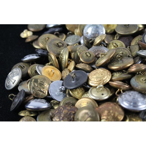 65 - Job Lot Mixed Uniform Buttons Inc Military, Fire Service, Police Etc     637600