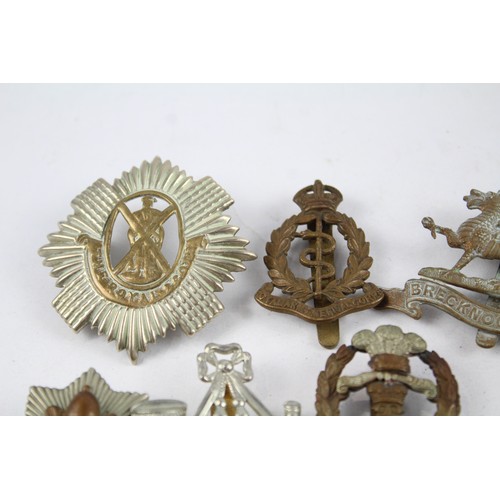 92 - 10 X Military Cap Badges Inc Royal Scots - Cheshire - K.S.L.I Etc     637652