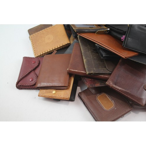 96 - 60 x Assorted Unisex Wallets & Purses Inc Leather, Branded, Coin Purses Etc     699573