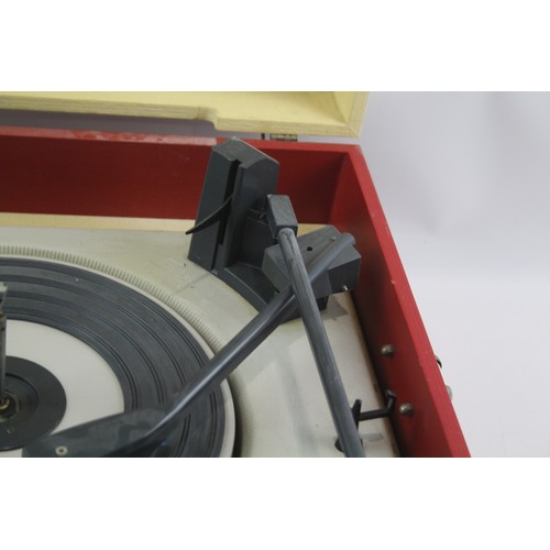 107 - Vintage Perdio Deejay Portable Record Player     484370