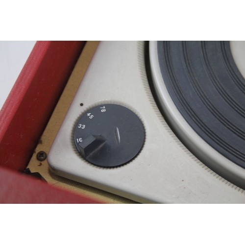 107 - Vintage Perdio Deejay Portable Record Player     484370