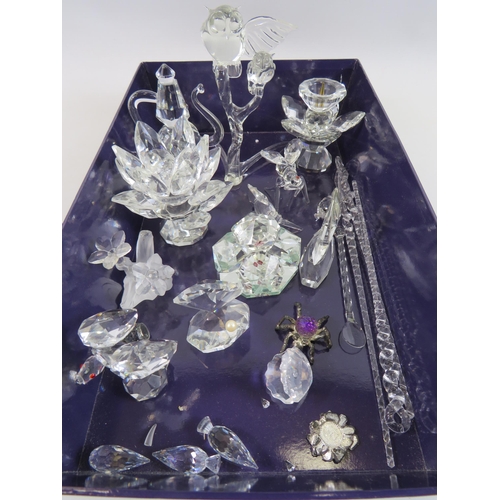 221 - Selection of Crystal glass ornamants including some Swarovski.