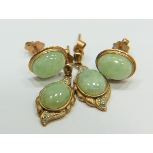 321 - Two Pairs of 9ct Yellow Gold, Jade set earrings. See photos.