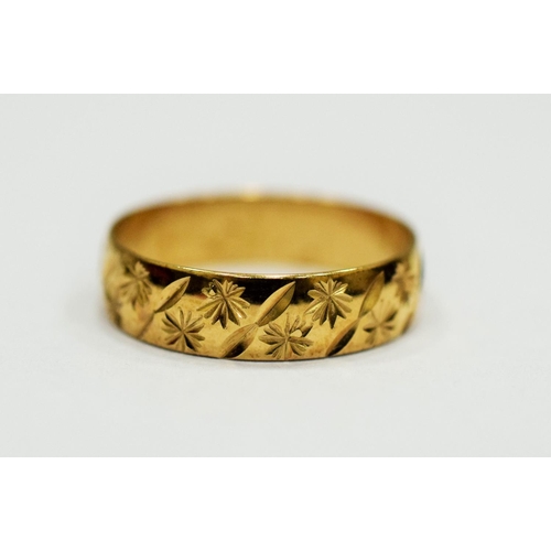 328 - 9ct Yellow Gold decorated Gold Band.  Finger size 'R'   2.1g