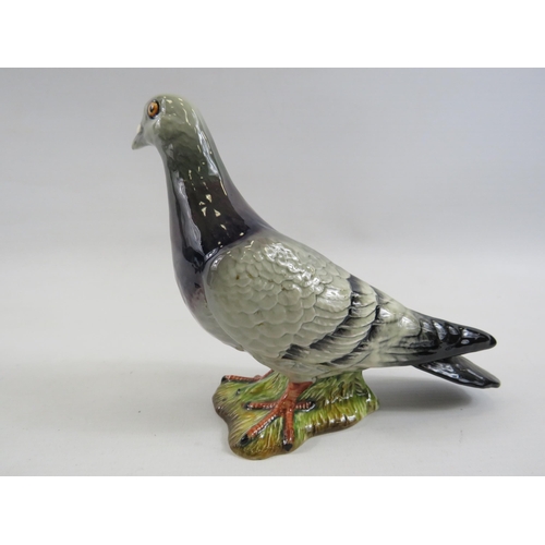 258 - Beswick grey pigeon figurine, model no 1383.