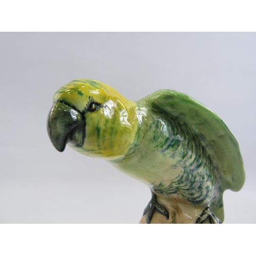 259 - Beswick green parrot figurine, model no 930. approx 6