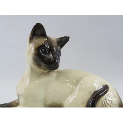 260 - Beswick Siamese cat on ceramic named 