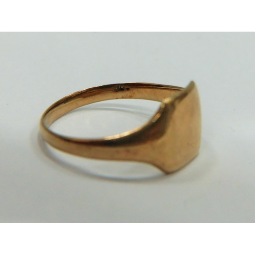 364 - 9ct Yellow Gold Signet Ring Finger size 'O-5 to P'     2.0g