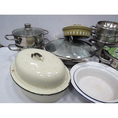 834 - Selection of Pans and enamel kitchen ware including a Cathrineholm lidded pan.