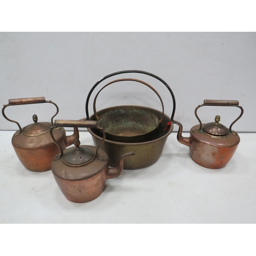 840 - 2 Brass jam pans and 3 copper kettles.