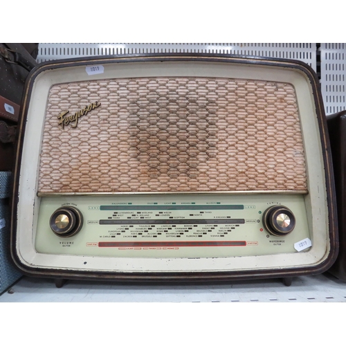 902 - Vintage Fergeson radio (working condition unknown).