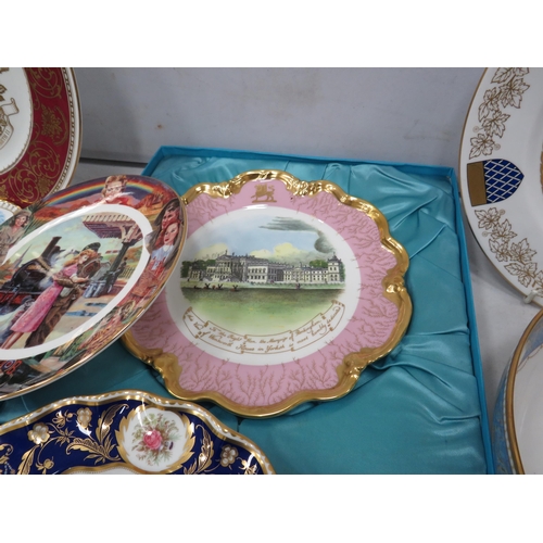 951 - Large selection of limited edition collectors plates Royal Doulton, Royal Crown Derby, Spode etc.