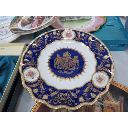 951 - Large selection of limited edition collectors plates Royal Doulton, Royal Crown Derby, Spode etc.