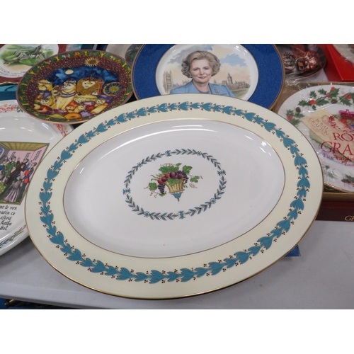 960 - Large selection of collectable plates including Hornsea, Spode, Coalport etc.