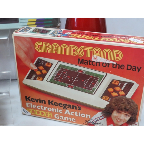 963 - Good selection of vintage electronic games.