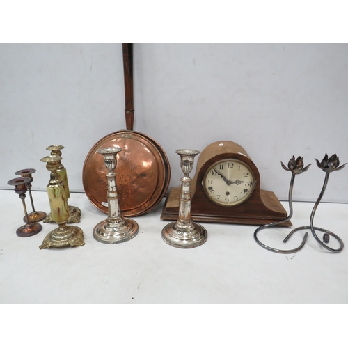 972 - Mixed lot to include candlesticks, copper ben pan and a wooden mantle clock for spares or repair.