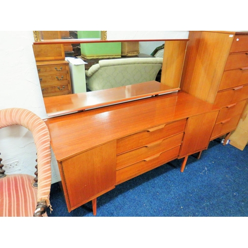 105 - Mid 20th Century stylish Teak Bedroom dressing table with three central drawers and two side cupboar... 