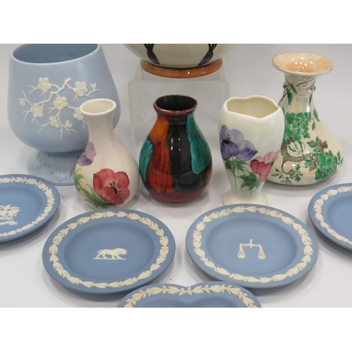 241 - Mixed ceramics lot to include Poole pottery, Shelley, Wedgwood etc.