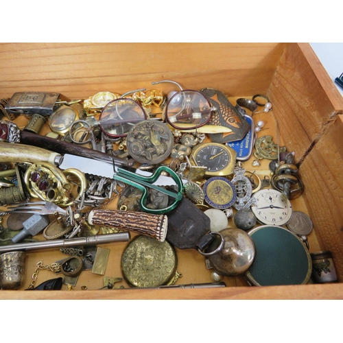 292 - Box of interesting collectables included 9ct scrap gold, rolled gold and sterling silver items.