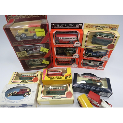 424 - Selection of boxed diecast cars, Matchbox Lledo etc.