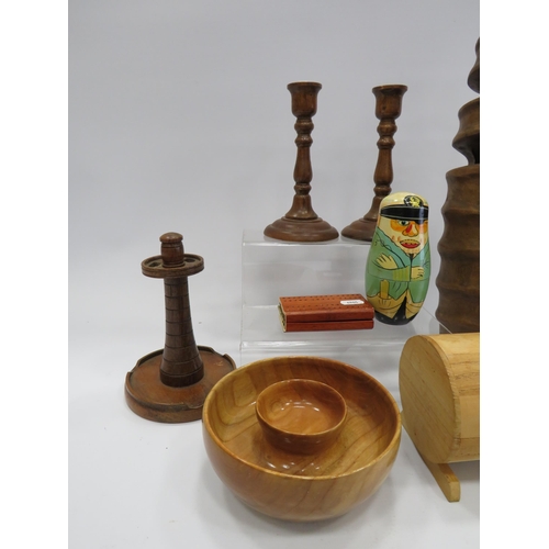 453 - Wooden ware lot to include a sculpture vase, candlesticks, nut bowl etc.