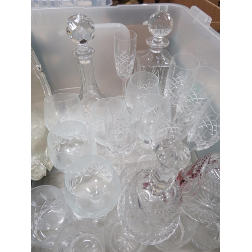 460 - 2 Trays of various crystal glasses and decanters including Edinburgh.