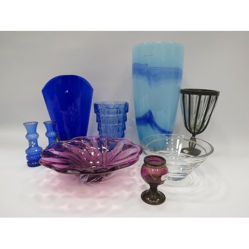 476 - Good mixed lot of blue, purple and clear art glass.