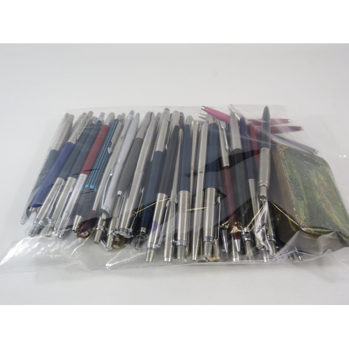 181 - Bag of Mainly Parker ballpoint pens.