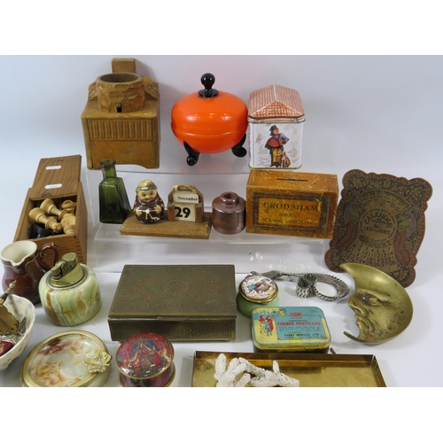 Interesting mixed collectables lot including a chess set , brass items ...