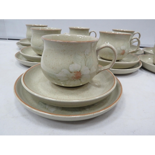 847 - 22 pieces of Denby in the Coloroll pattern.