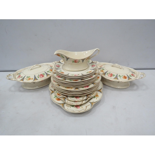 851 - J&G Meakin Dinnerware in the Chelsea period pattern, 22 pieces in total.