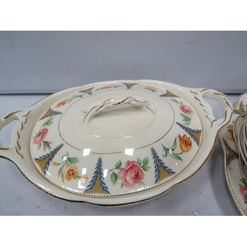 851 - J&G Meakin Dinnerware in the Chelsea period pattern, 22 pieces in total.