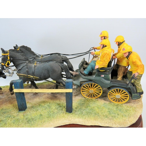 82 - Border Fine arts Model entitled 'Teamwork' by Ray Ayres. On Wooden Plinth. BO729  2001.Limited Editi... 