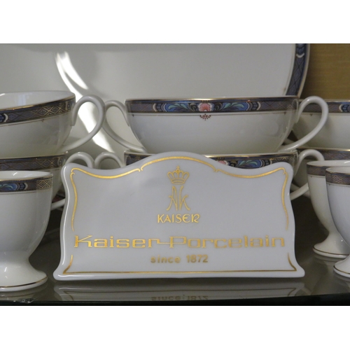 111 - 157 pieces Kaiser Prestige pattern German porcelain dinner service in immaculate condition, original... 