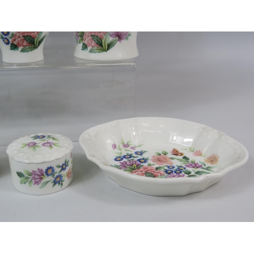 139 - 9 pieces of Coalport china in the Mayfield pattern.