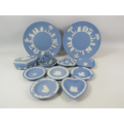 318 - 11 Pieces of Wedgwood Jasperware, plates, trinket dishes etc.