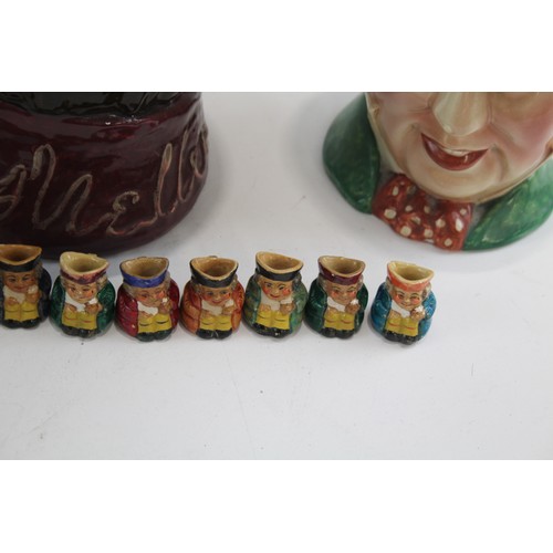 268 - Novelty Vintage Jugs, Toby Jugs Inc Royal Doulton, Beswick & Wood & Sons Etc      549748