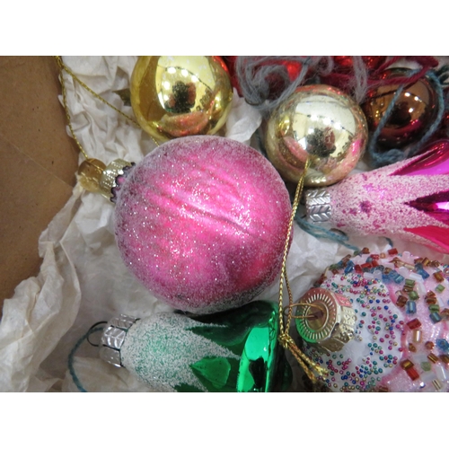 590 - Selection of Vintage Glass Christmas tree baubles. Etc. see photos.