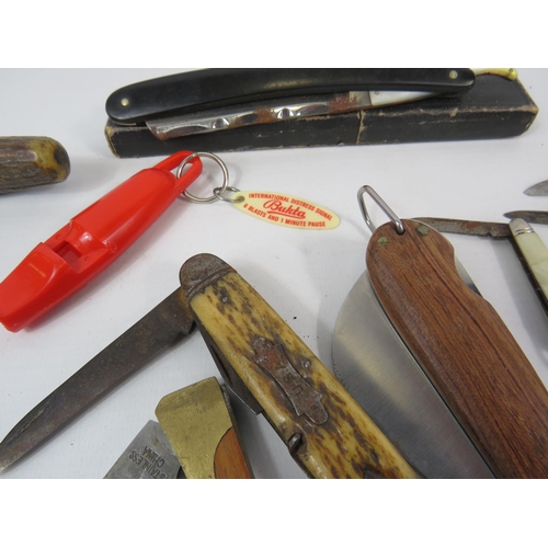 484 - Selection of Pen knives, Antler walking stick handle, cut throat razor etc.