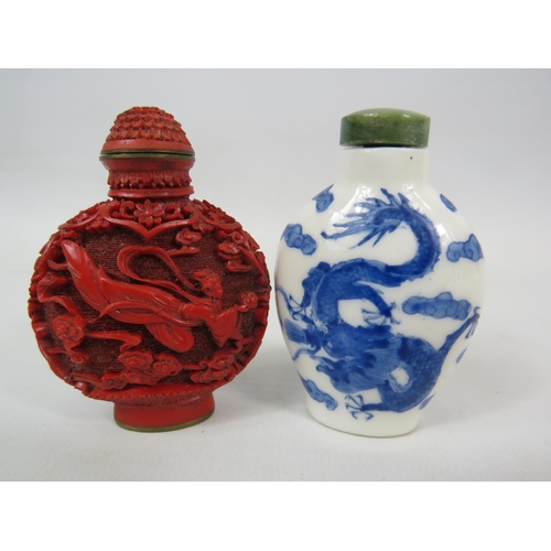 487 - 2 Vintage chinese snuff bottles, both have character marks to the base, approx 6cm tall.