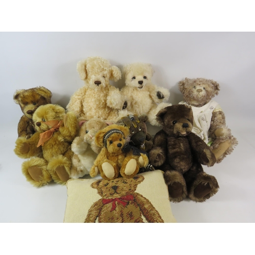 761 - Selection of various handmade teddy bears, Paula bears, Warren bears etc.