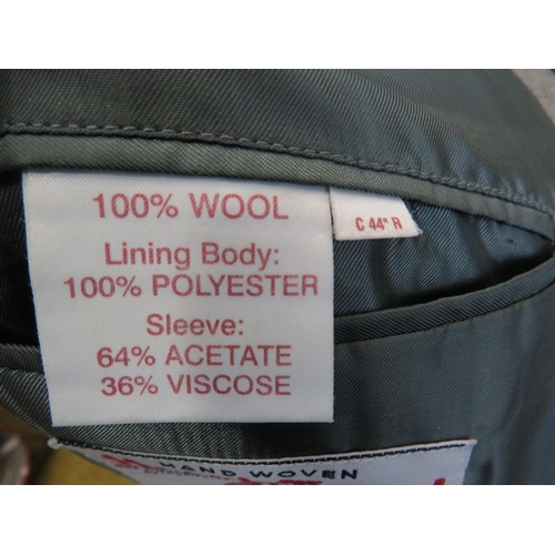 1098 - Harris Tweed mens jacket with matching flat cap size 44R.