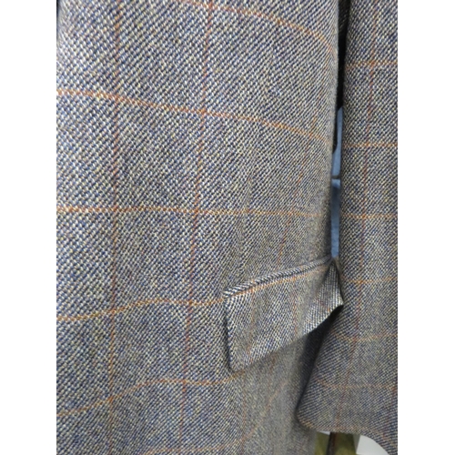 1099 - Mens Bottoli Italian tweed style jacket size 44R.