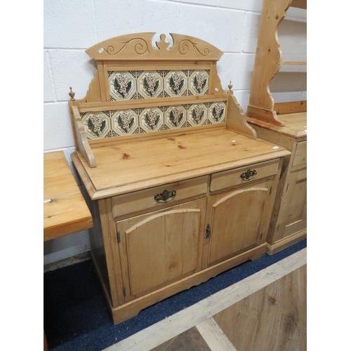 1147 - Antique style Pine Kitchen Dresser with cupboard below, two drawers above and nicely tiled splashbac... 