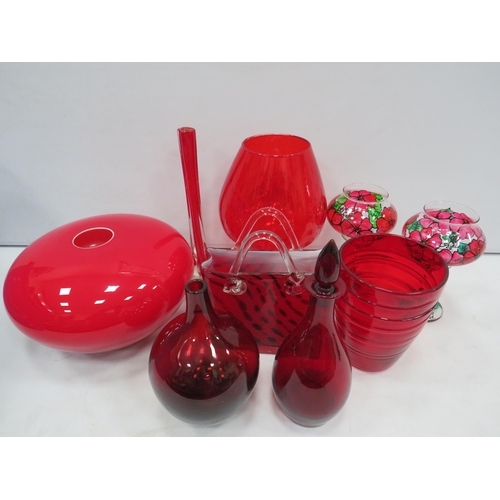 1394 - Selection of Red art glass vases etc.