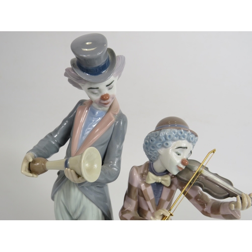 25 - Lladro figurine of Clown muscians model no 5853, with Box.