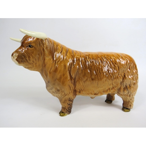 40 - Beswick Highland Cattle bull figurine, approx 11.5cm tall & 21cm long.