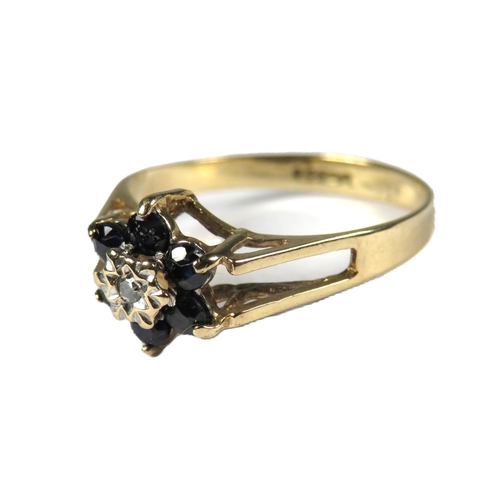 341 - 9ct Yellow Gold Ring set with a Central small Diamond with Sapphire surround.   Finger size 'K'   1.... 