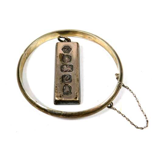 428 - 925 Silver Ingot Pendant plus a 925 Silver Bangle with safety Chain.  Total Weight 38.7g