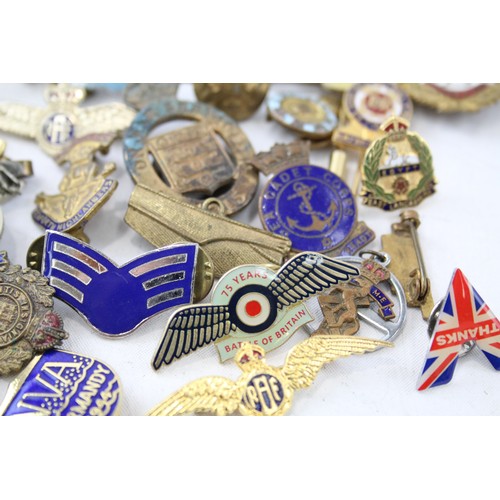 502 - Mixed Job Lot of Military Lapels and Sweetheart Badges inc.Royal Navy, SAS, RAF etc.    2341437